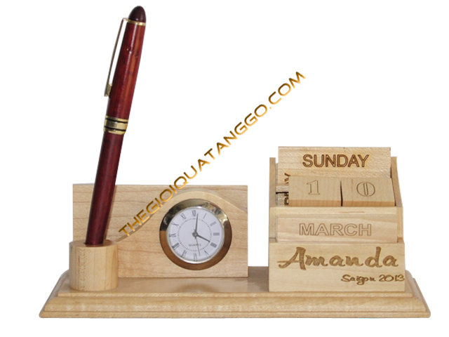 Lịch gỗ để bàn trang trí và đồng hồ