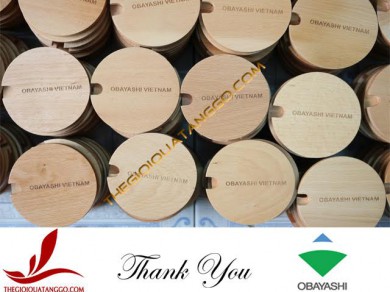Công ty Obayashi Việt Nam đặt đế lót ly gỗ và nắp đậy ly gỗ beech làm quà tặng gửi đến khách hàng.