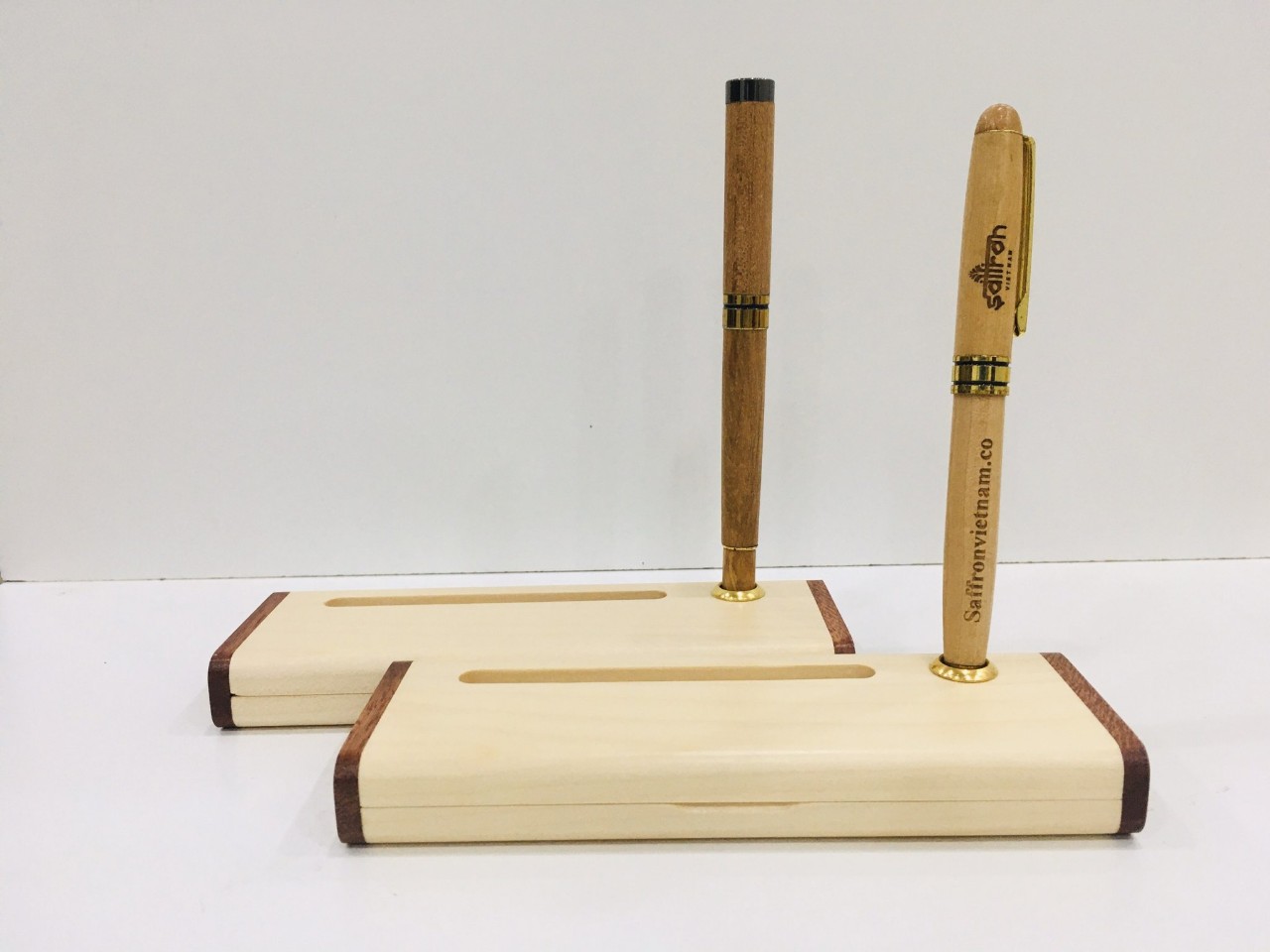 Hộp đựng bút bằng gỗ có độ bền cao