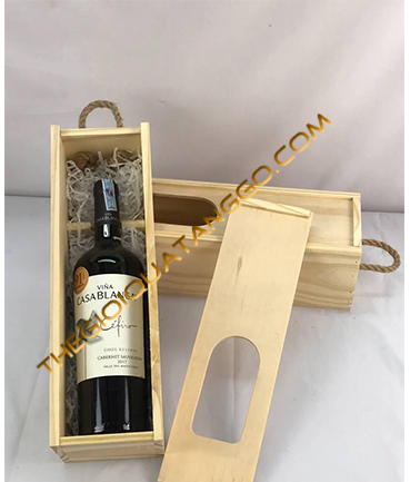 Hộp gỗ đựng rượu - Món quà tặng gỗ tết 2021 cao cấp và sang trọng