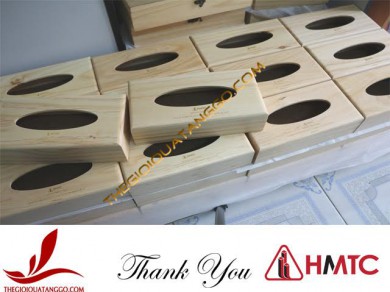Công ty TNHH MTV Quản Lý Kinh Doanh Nhà thành phố Hồ Chí Minh đặt hộp gỗ và hộp khăn giấy gỗ làm quà tặng tri ân khách hàng.
