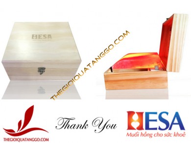 Khách hàng tiêu biểu – Hesa Group đặt hộp gỗ thông đựng đá muối