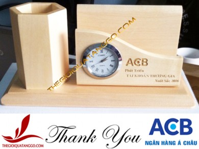 Khách Hàng Tiêu Biểu - Ngân Hàng Á Châu (ACB) đặt lọ cắm bút có đồng hồ nhân dịp cuối năm