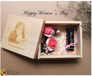 Những mẫu hộp gỗ ngày quốc tế phụ nữ 8/3 đặc biệt dành cho văn phòng