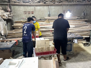 Xưởng sản xuất lịch gỗ để bàn làm quà tặng doanh nghiệp uy tín 2023