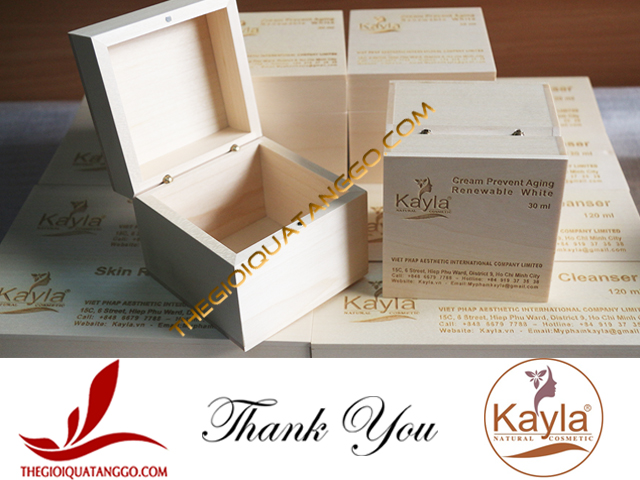Hộp gỗ đựng mỹ phẩm khắc laser logo của Mỹ Phẩm Kayla Hộp gỗ đựng mỹ phẩm khắc laser logo của Mỹ Phẩm Kayla