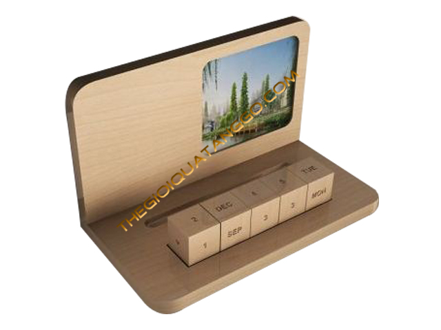 Lịch để bàn gỗ và bức tranh nhỏ Lịch để bàn gỗ và bức tranh nhỏ
