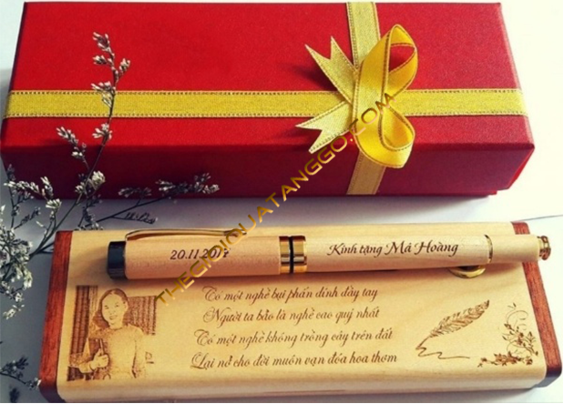Bút gỗ thường được chọn làm quà tặng gỗ ngày 20/11 Bút gỗ thường được chọn làm quà tặng gỗ ngày 20/11