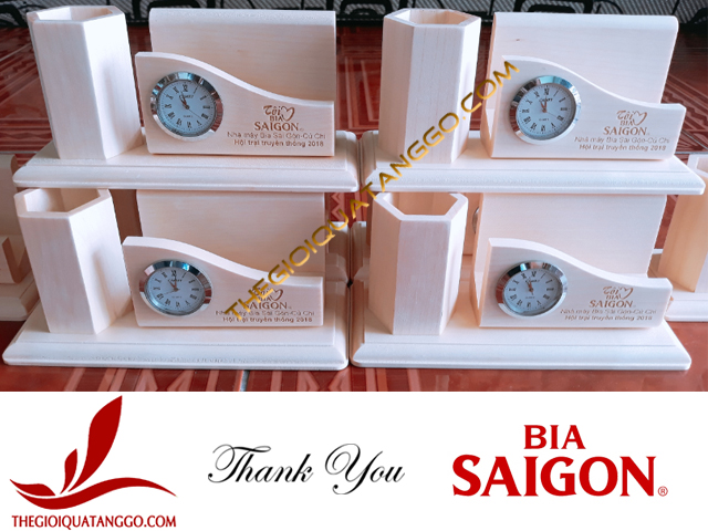 CÔNG TY BIA SÀI GÒN đặt lọ cắm bút gỗ