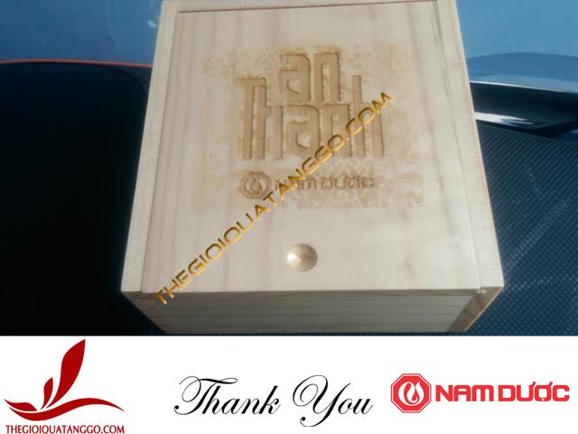 Logo thương hiệu được in khắc laser bằng công nghệ hiện đại