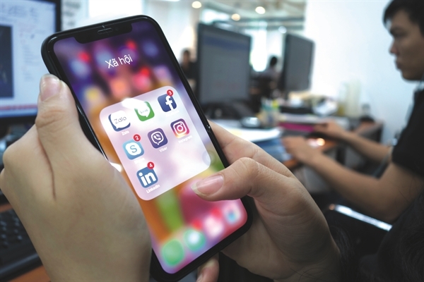 Ra mắt các sự kiện trực tuyến nhằm giữ chân khách hàng cũ Ra mắt các sự kiện trực tuyến nhằm giữ chân khách hàng cũ