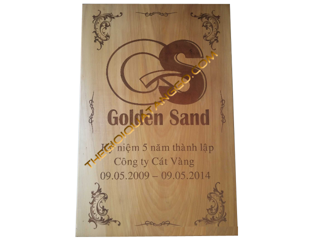 Tặng kỷ niệm chương gỗ nhân dịp thành lập công ty Tặng kỷ niệm chương gỗ nhân dịp thành lập công ty